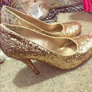 Sparkle gold heels, only worn once