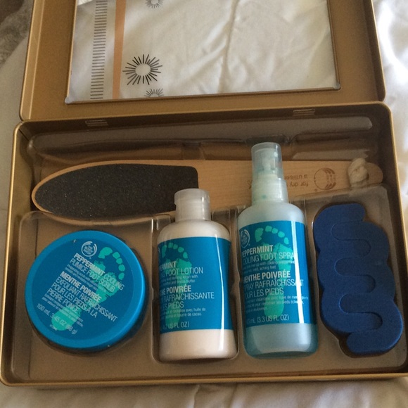 Body shop pedicure gift set