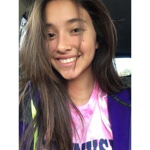 Meet your Posher, Alexis