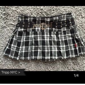 Pleated plaid skirt