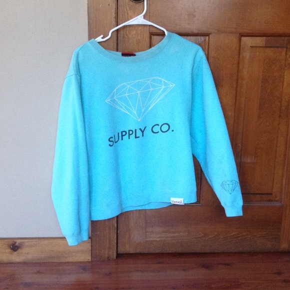 DIAMOND CREWNECK SWEATSHIRT IN DIAMOND BLUE