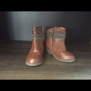 Kids carter boots