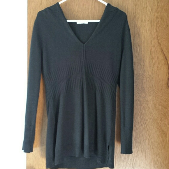 Hooded tunic sweater