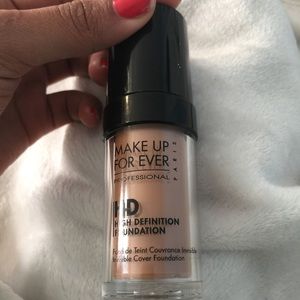 Make Up Forever HD foundation