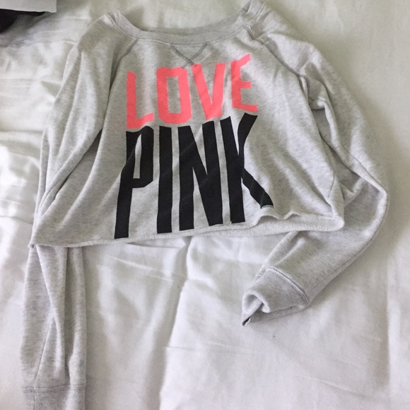 VS Gray cropped sweatshirt