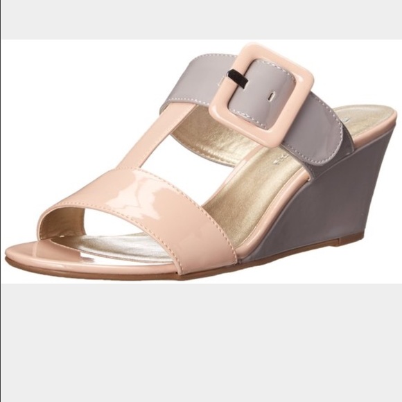 Chinese Laundry Sandals