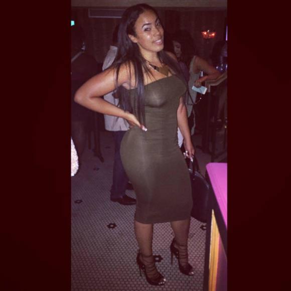 Meet your Posher, Jasmine