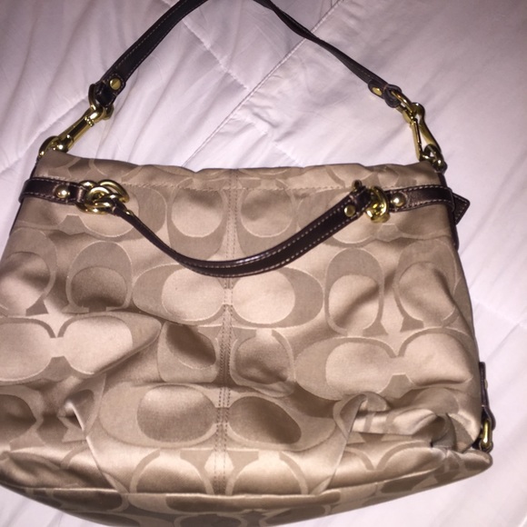 Gently used coach purse