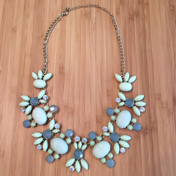 Bauble Bar Green Statement Necklace