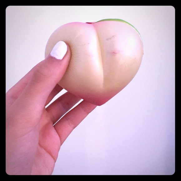 Ibloom peach squishy