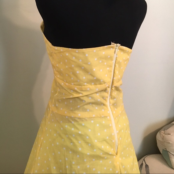 1960s VINTAGE Yellow Polka Dot A-LINE Dress (MED) - Picture 3 of 4