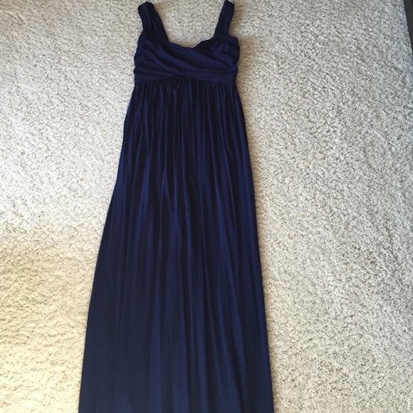 Floor length max studio dress
