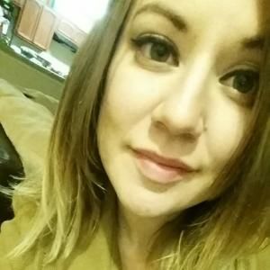 Meet your Posher, Monica
