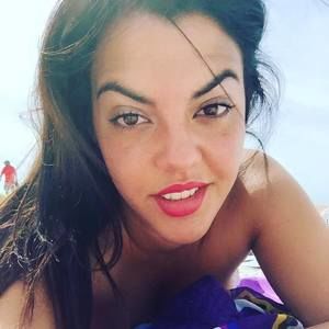 Meet your Posher, Roberta