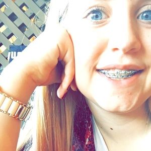 Meet your Posher, Brooke