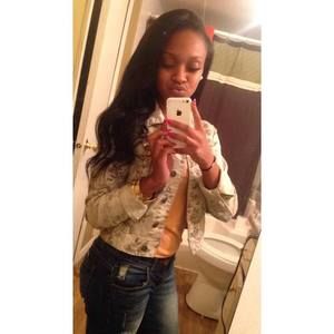 Meet your Posher, Tyana