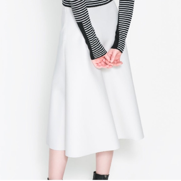 Zara skirt - Picture 2 of 4