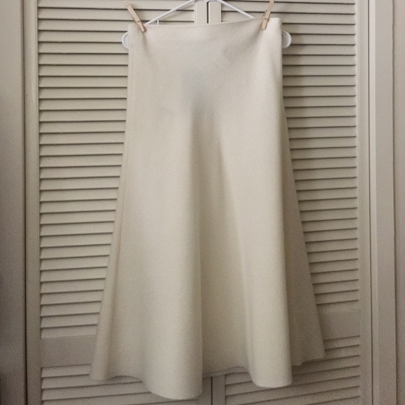 Zara skirt - Picture 4 of 4