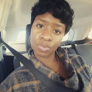 Meet your Posher, Sierra