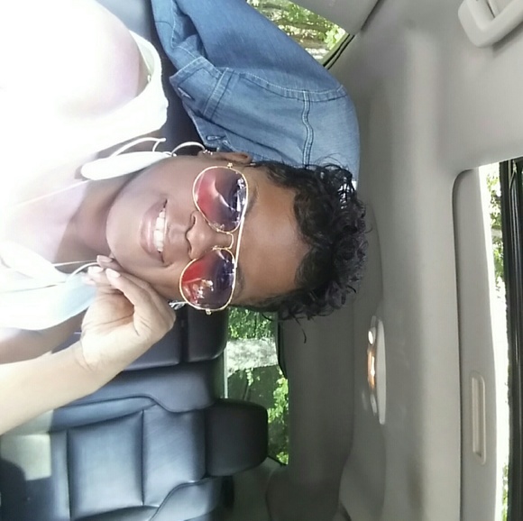 Meet your Posher, Kim