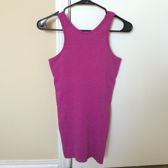 Lululemon High Neck/Seamlessly Covered Tank