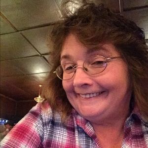 Meet your Posher, Deb