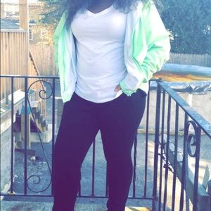 Meet your Posher, Esther