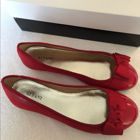 Alfani Red Bow Flats Sz 6.5