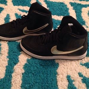 Nike Air Force 1 Light High Tops