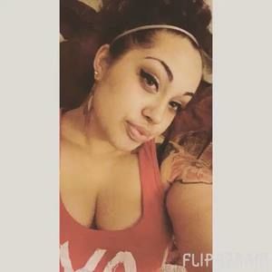 Meet your Posher, Kenzi