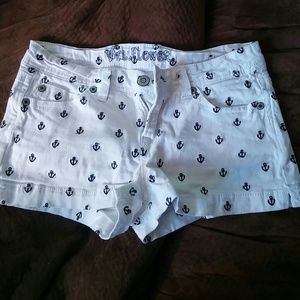 Anchor shorts