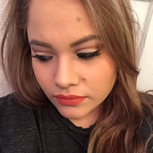 Meet your Posher, Angelica