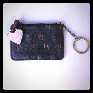 Dooney & Bourke change purse 👛💋 AUTHENTIC