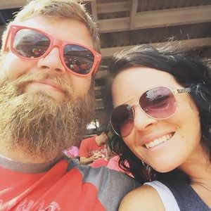 Meet your Posher, Courtney