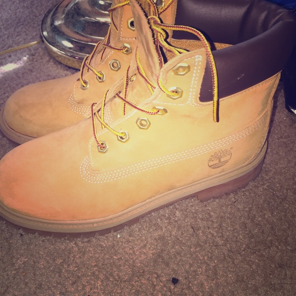 Timberland boots size 5.5 in kids