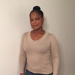 Meet your Posher, Delicia