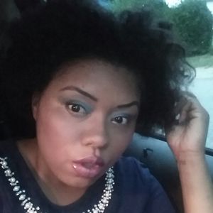 Meet your Posher, Nikki