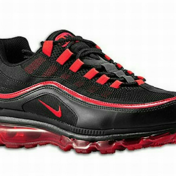 Nike Air Max 95 red and black 5y womens 7