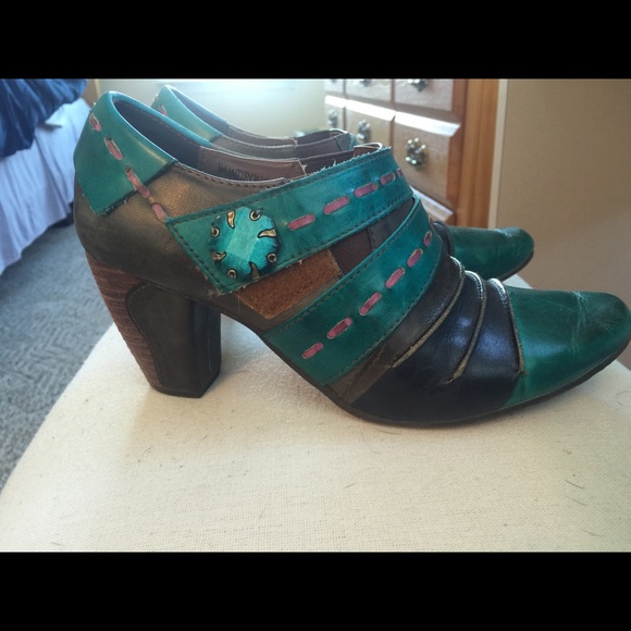 Ankle boots