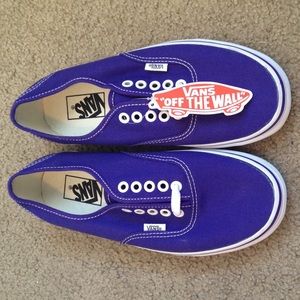 Purple VANS women's size 9. New without box.