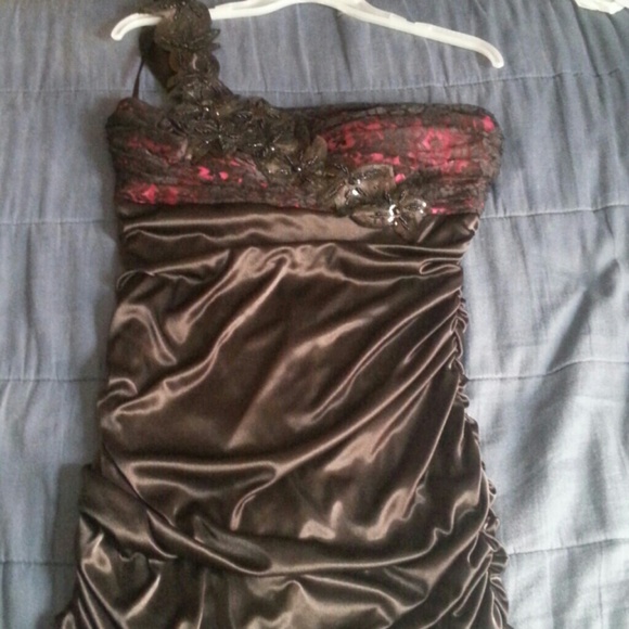 Silky One One Solder Dress With/ Pink And Lace Top