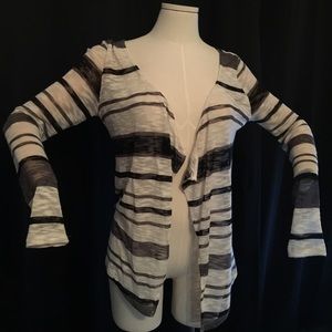 Cute black & white light weight cardigan