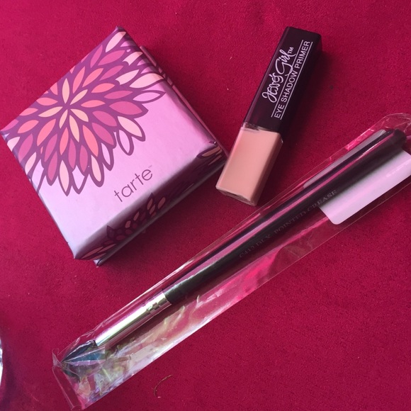 Makeup bundle 👀