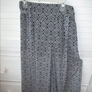 Palazzo pants fit like a medium-large