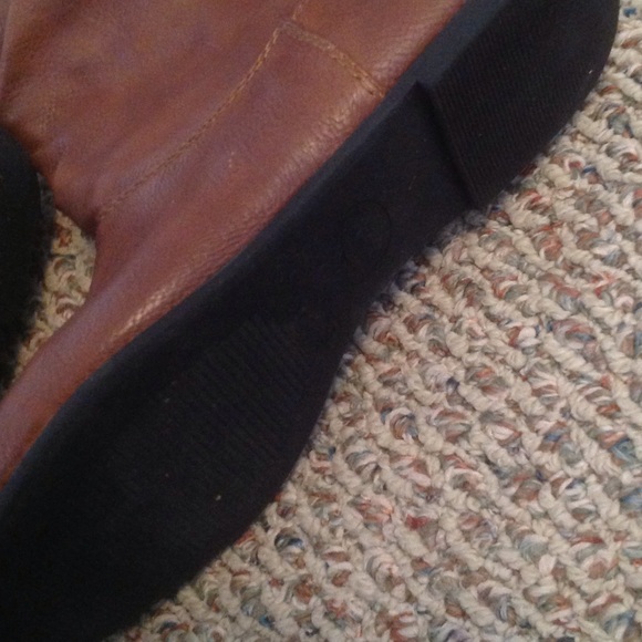 Brown boots - Picture 3 of 3