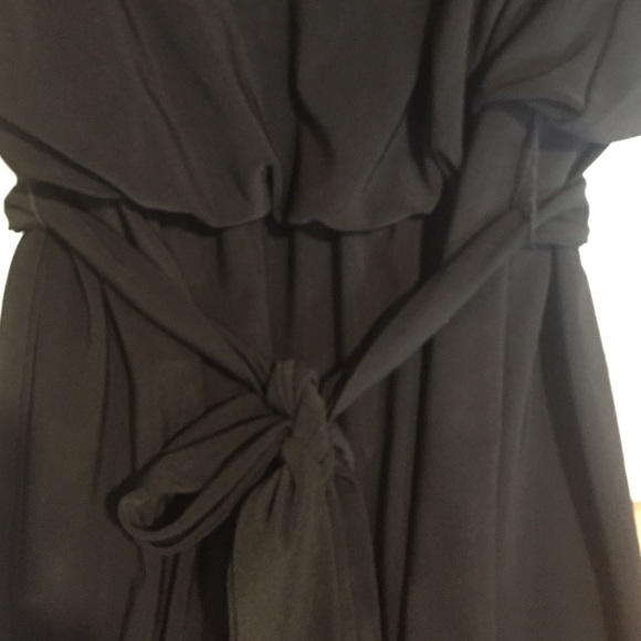 Fun and versatile LBD - Picture 3 of 3