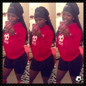 Meet your Posher, Chanelle