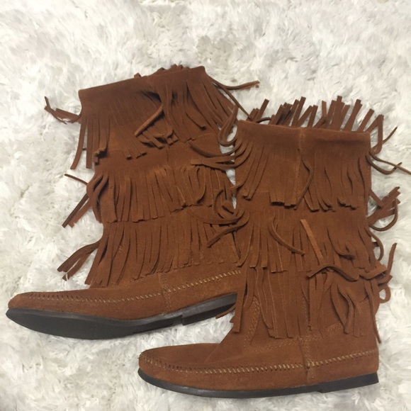 LIKE NEW Minnetonka Boots✨