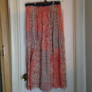 Maxi skirt.