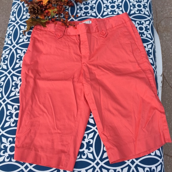 Banana Republic coral Bermuda shorts. Like new.